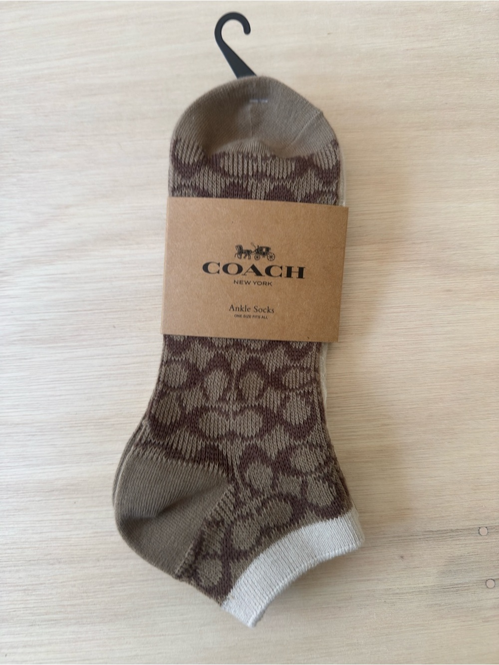 Coach Men’s Brown and Tan Signature Low-Cut Athletic Socks